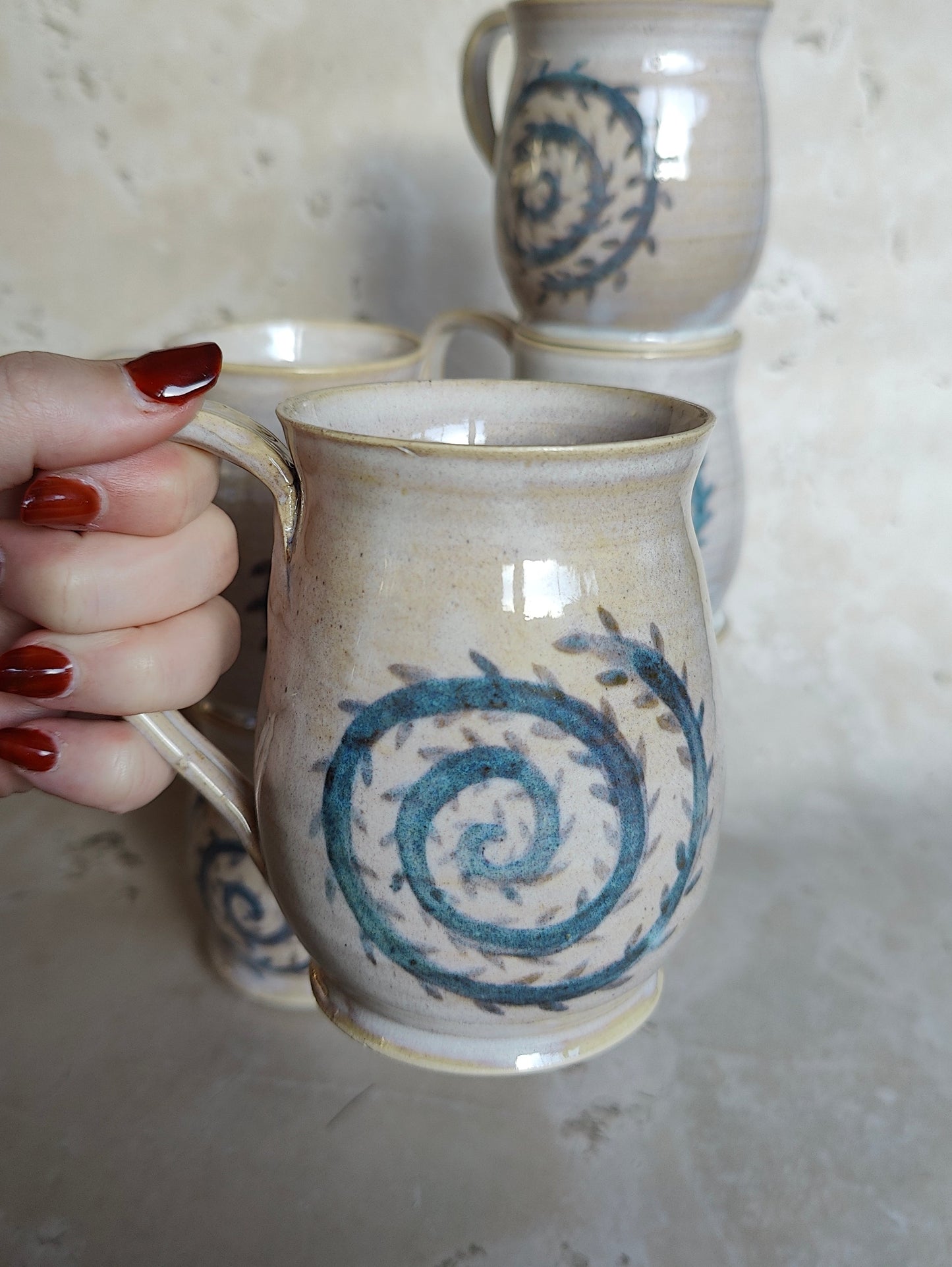 Mug | thorn spiral