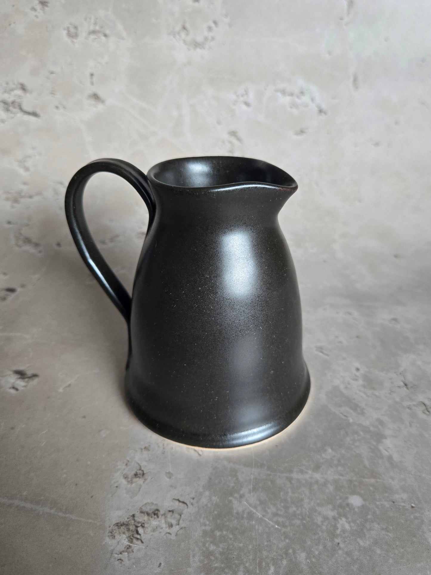 Whisky water jug | iron black